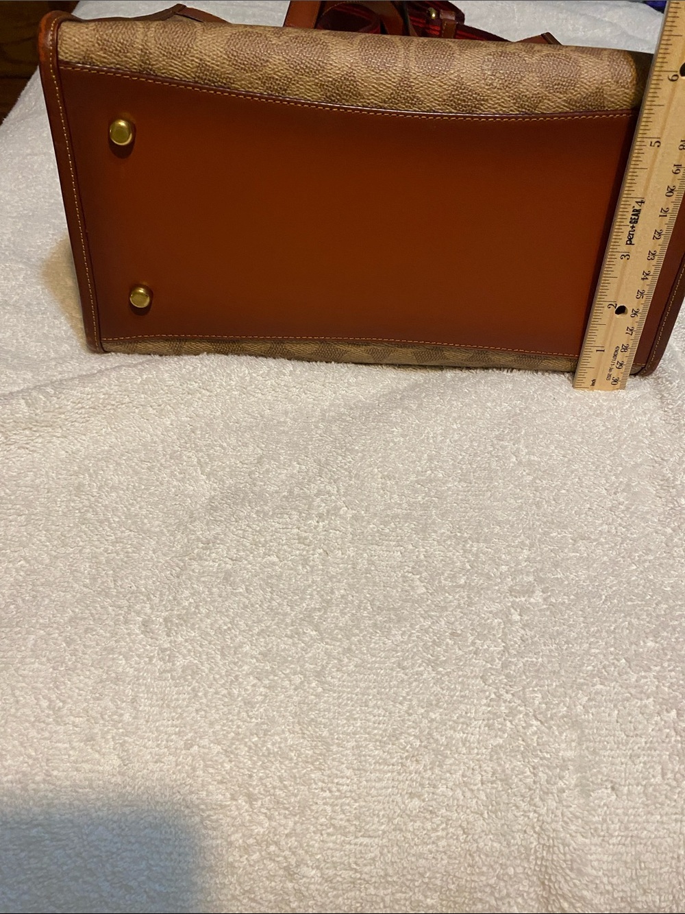 Coach Signature Field Tote - Picture 8 of 13